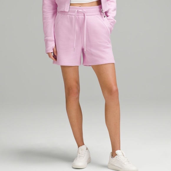 Lululemon | size 6 | scuba high rise shorts 5” - Picture 2 of 14